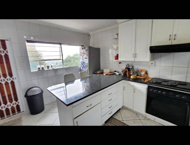 3 BEDROOM TOWNHOUSE FOR SALE IN MULBARTON